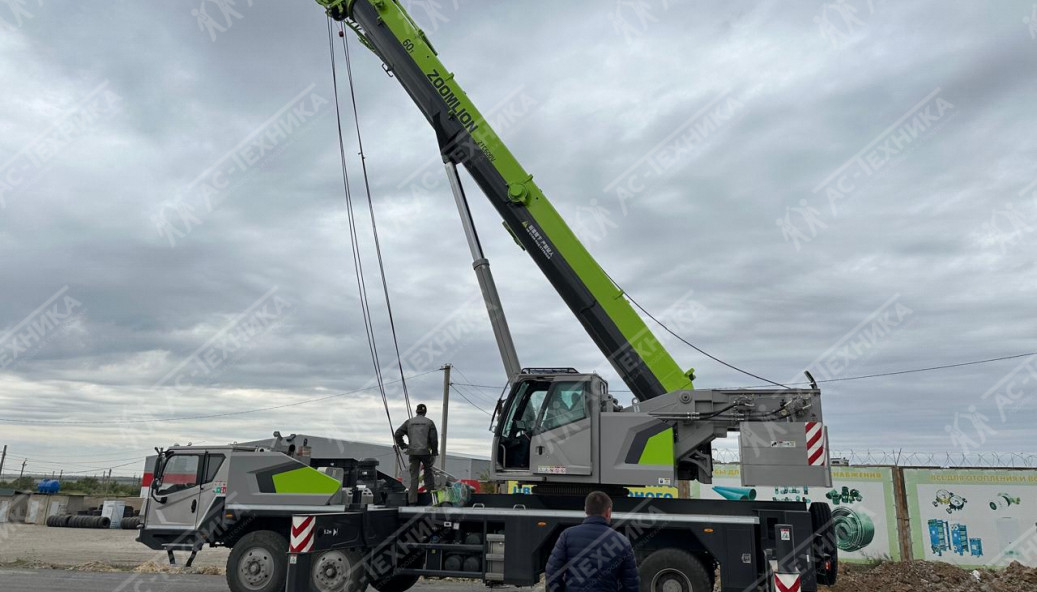 Автокран ZOOMLION ZTC600V, 8х4, 60 т Автокран ZOOMLION ZTC600V, 8х4, 60 т